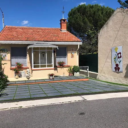 Pavillon Clara Flor Prades (Pyrenees-Orientales)