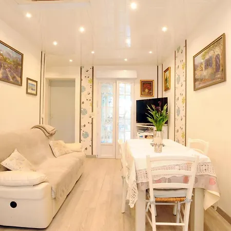 Pavillon Clara Flor * 프라드
