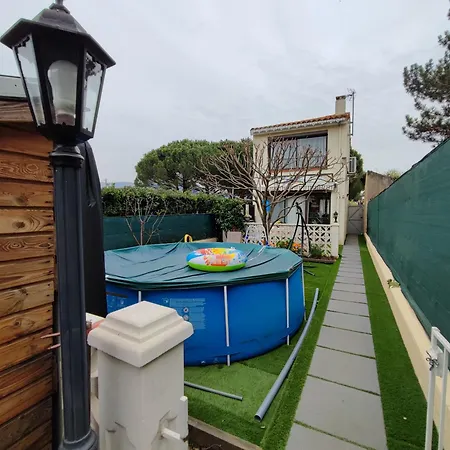 Pavillon Clara Flor * Prades (Pyrenees-Orientales)