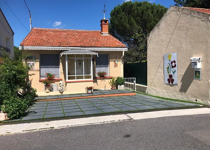 Pavillon Clara Flor Prades